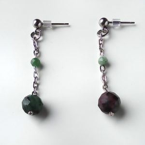 kolczyki, zoisyty, rubiny, stal chirurgiczna, Joanna Trefon, biżuteria klasyczna, biżuteria biznesowa